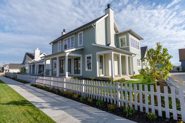 Best Fence for Tampa Property